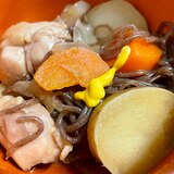 ホクホクのじゃがいもとジューシーな鶏肉の肉じゃが